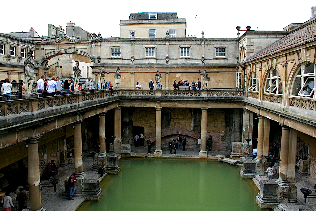 visit bath roman baths